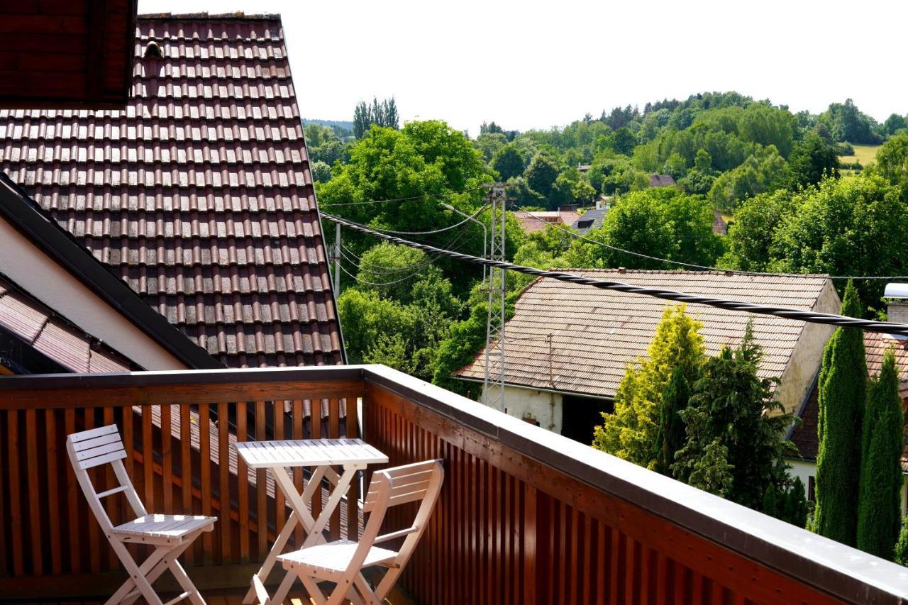 Penzion Pod Zdanovem Nezdice Exterior photo